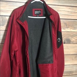 DRI DUCK JACKET. BURGUNDY COLOR, WORN ONCE.  XL
